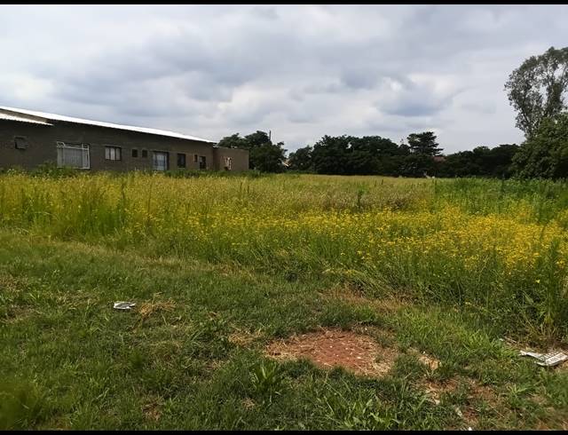 1,021M² VACANT LAND FOR SALE IN KOOKRUS